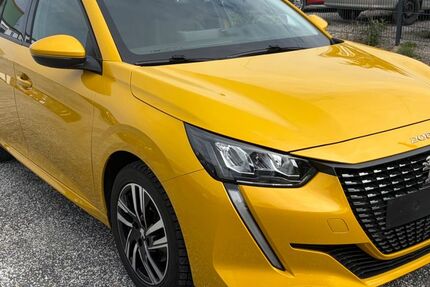 Peugeot 208 99.000 km 8.980 &euro; Düren 52351