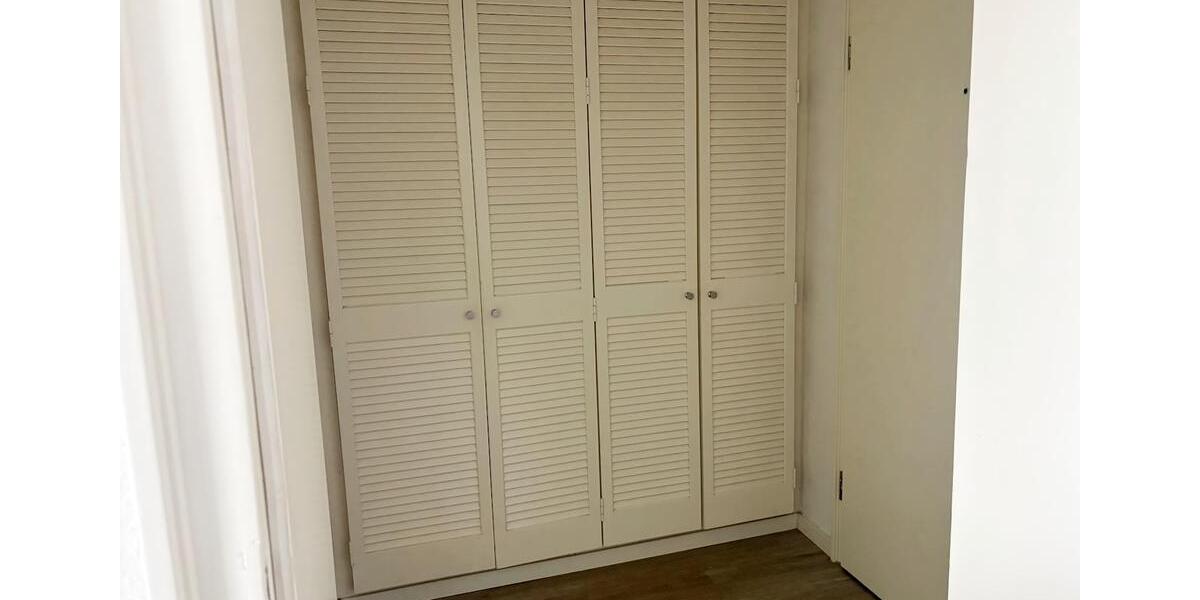 Etagenwohnung Köln Rodenkirchen - 1 Zimmer, 43 m&sup2;, 895&euro; | Angebot:24441587