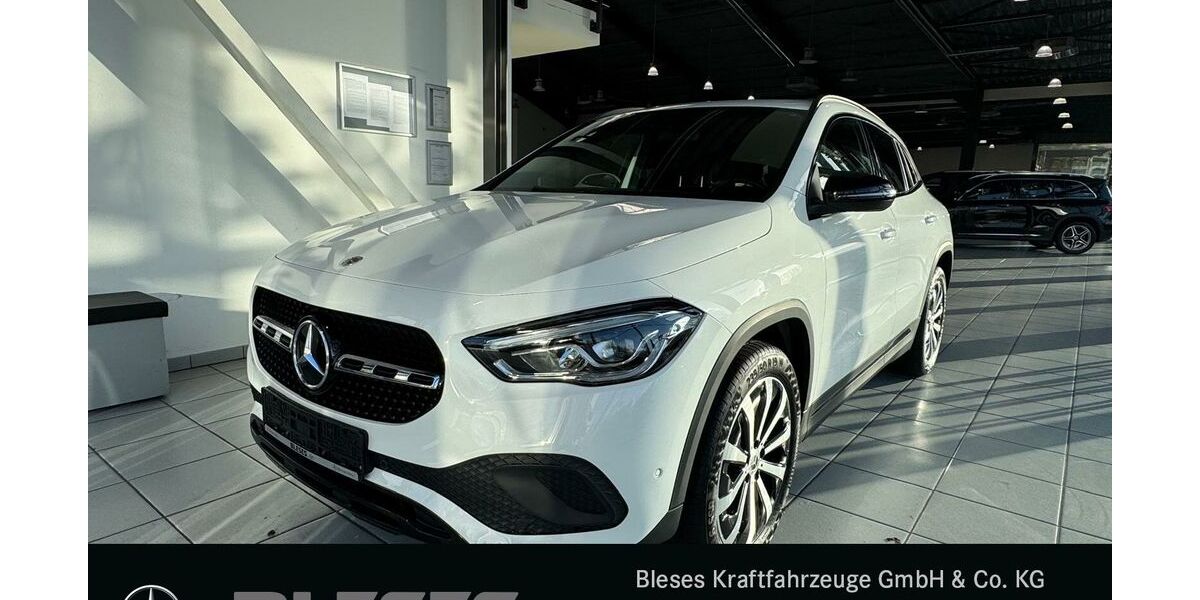 Mercedes-Benz GLA 180 25.600 km 30.490 &euro; Köln-Deutz 51105