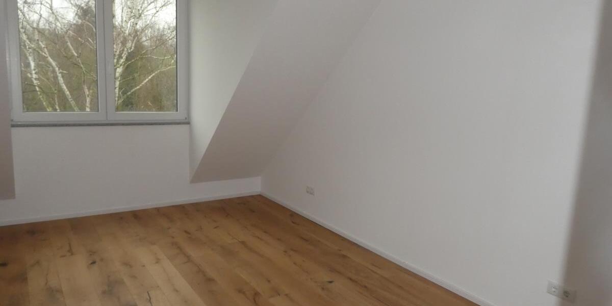 Neue helle Dachgeschoßwohnung mit moderner Heiztechnik im Energiesparhaus Bonn-Endenich - Dachgeschoßwohnung Bonn Dransdorf | Angebot:27302388