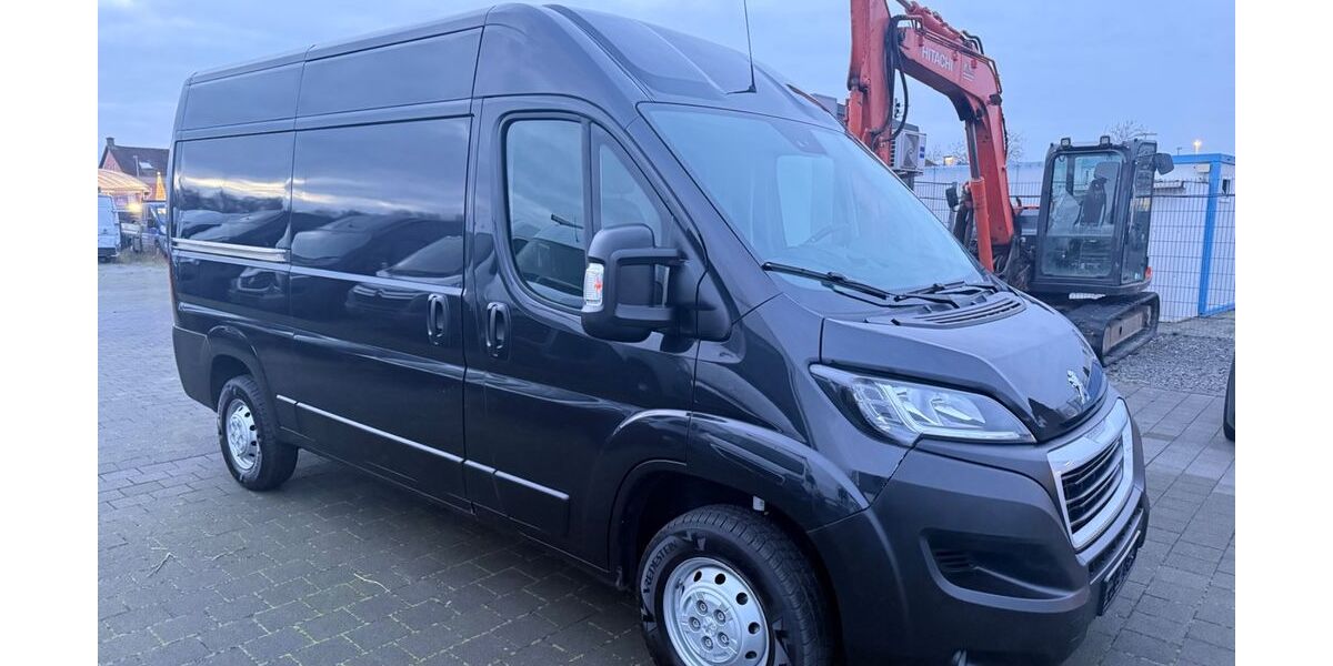 Peugeot Boxer 135.000 km 14.900 &euro; Bedburg (bei Köln) 50181
