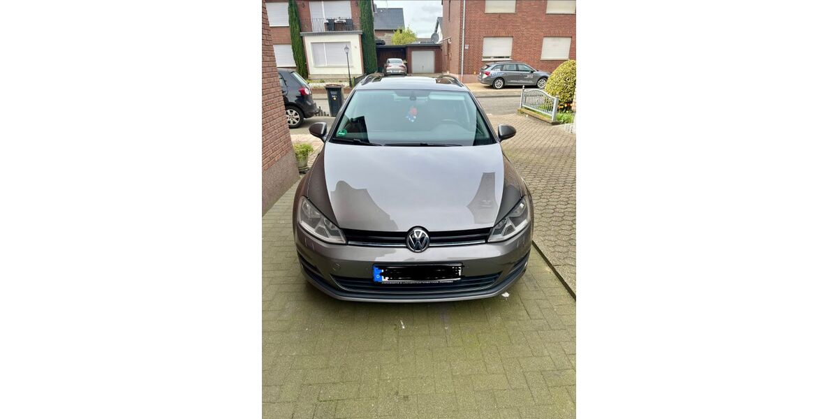 VW Golf 249.000 km 8.200 &euro; Bergheim 50126