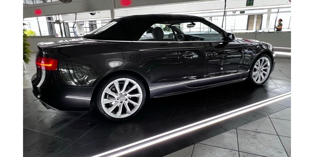 Audi A5 129.000 km 16.900 &euro; Troisdorf 53844