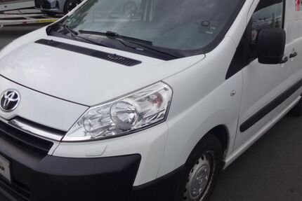 Toyota Proace (Verso) 276.000 km 4.390 &euro; Zülpich 53909
