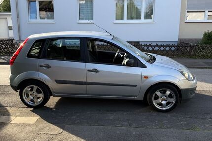 Ford Fiesta 106.000 km 2.800 &euro; Pulheim 50259
