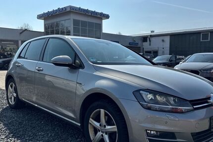 VW Golf 212.000 km 6.488 &euro; Rheinbach 53359