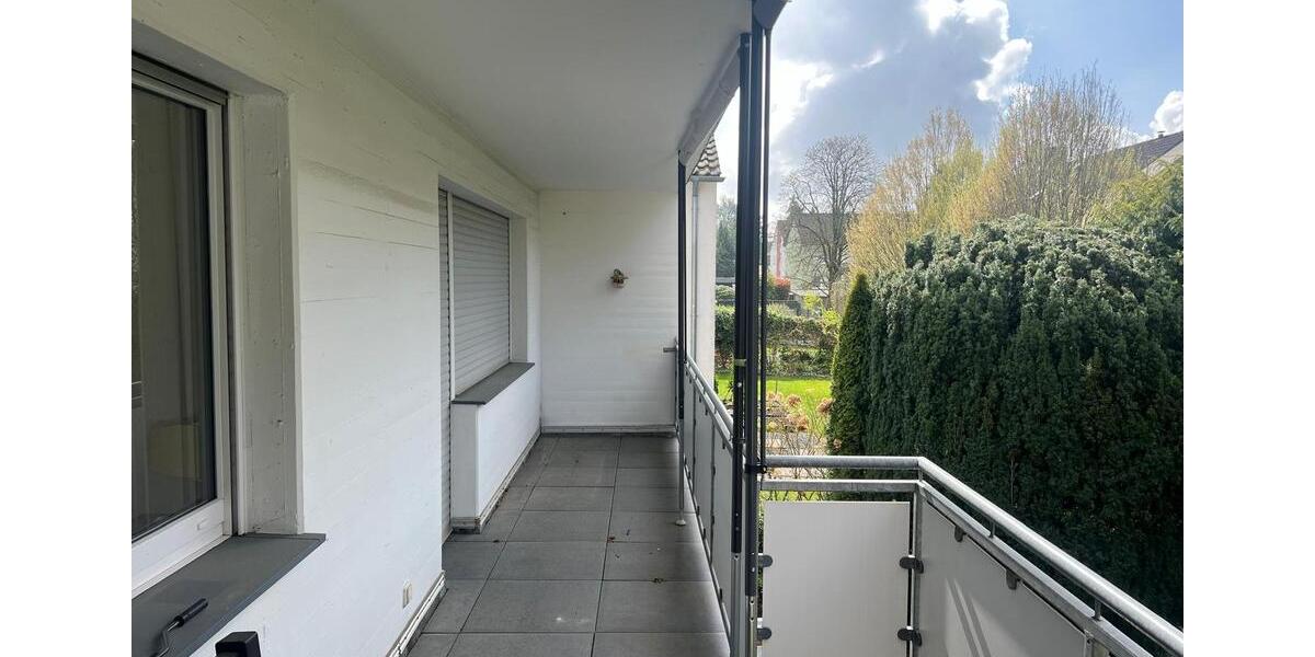 Etagenwohnung Leverkusen Schlebusch - 3 Zimmer, 123 m&sup2;, 1.400&euro; | Angebot:25961268