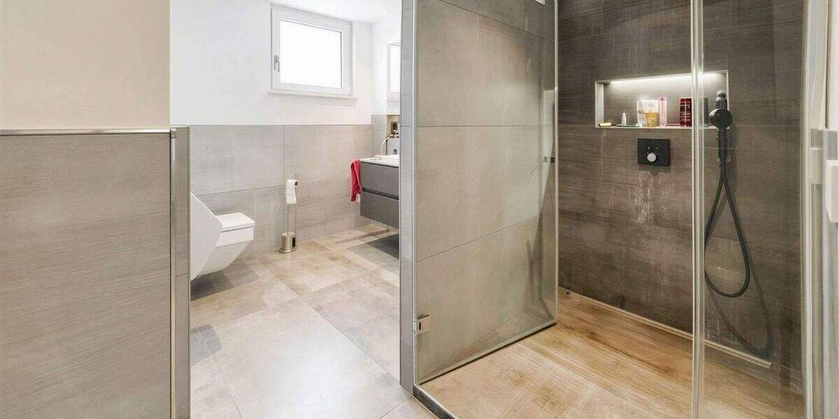 Etagenwohnung Bonn Lessenich - 4 Zimmer, 146 m&sup2;, 599.000&euro; | Angebot:25678019