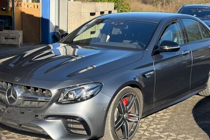 Mercedes-Benz E 63 AMG 91.500 km 53.500 &euro; Leverkusen 51377