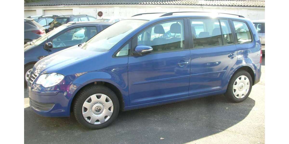 VW Touran 168.000 km 4.890 &euro; Bonn 53115