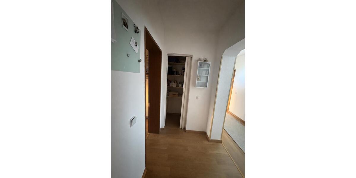 Dachgeschoßwohnung Siegburg - 4 Zimmer, 87 m&sup2;, 280.000&euro; | Angebot:27044150