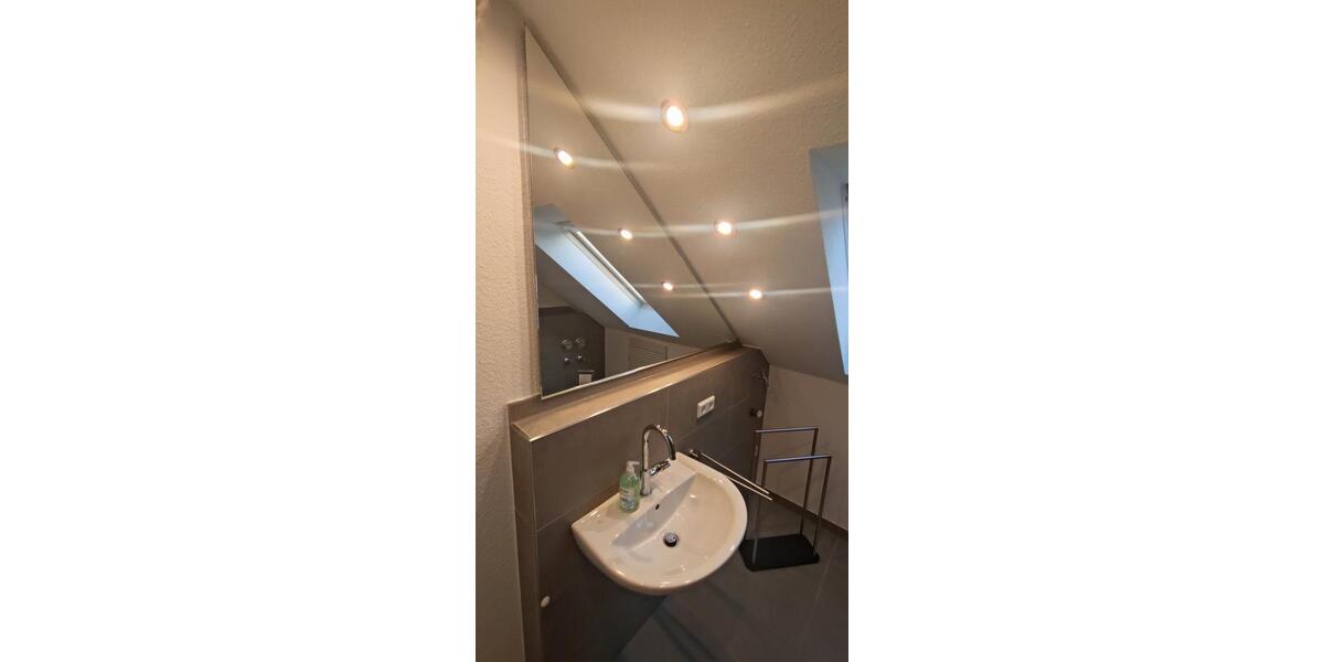 Dachgeschoßwohnung Troisdorf Altenrath - 2.5 Zimmer, 93 m&sup2;, 880&euro; | Angebot:25962569