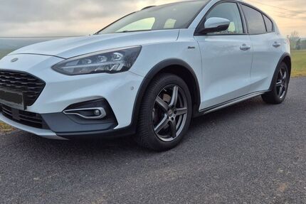 Ford Focus 112.600 km 11.999 &euro; Bad Münstereifel 53902