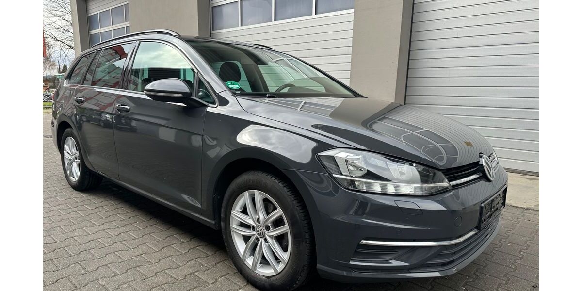 VW Golf 145.200 km 9.900 &euro; Köln 50735