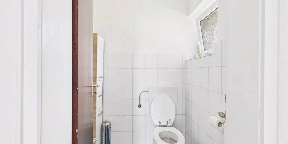 Etagenwohnung Köln Pesch - 4 Zimmer, 92 m&sup2;, 260.000&euro; | Angebot:26016577