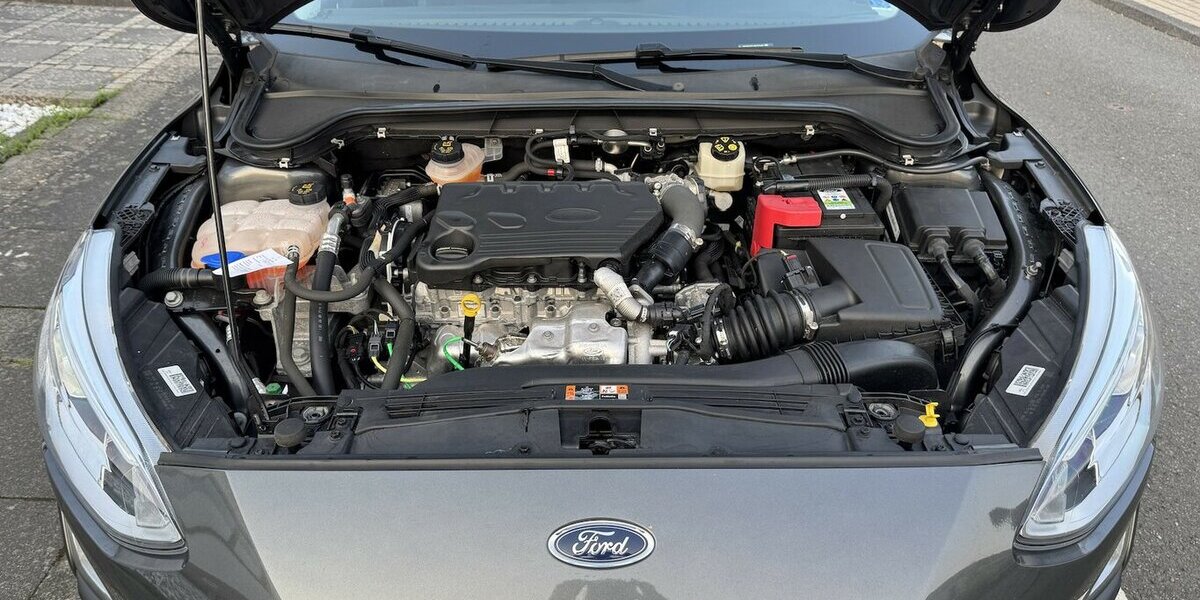 Ford Focus Navi Temp.Sitzh.Spurh.CarPlay EU6 GARANTIE 93.000 km 12.500 &euro; Erftstadt 50374