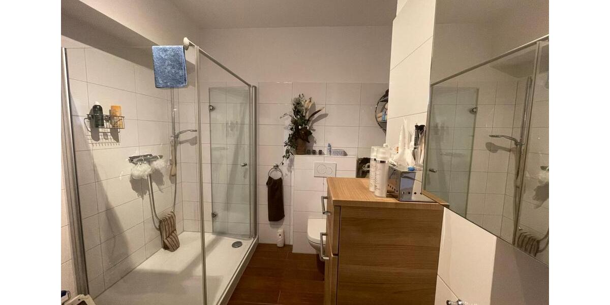 Etagenwohnung Bergheim - 3 Zimmer, 125 m&sup2;, 1.100&euro; | Angebot:26042762
