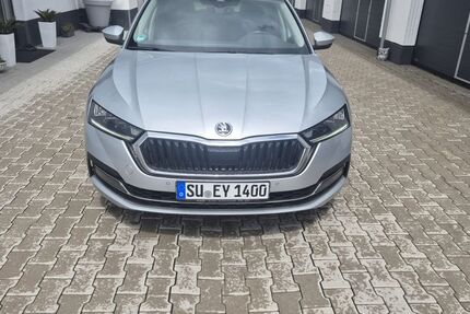 Skoda Octavia 203.000 km 14.700 &euro; swisttal miel 53913