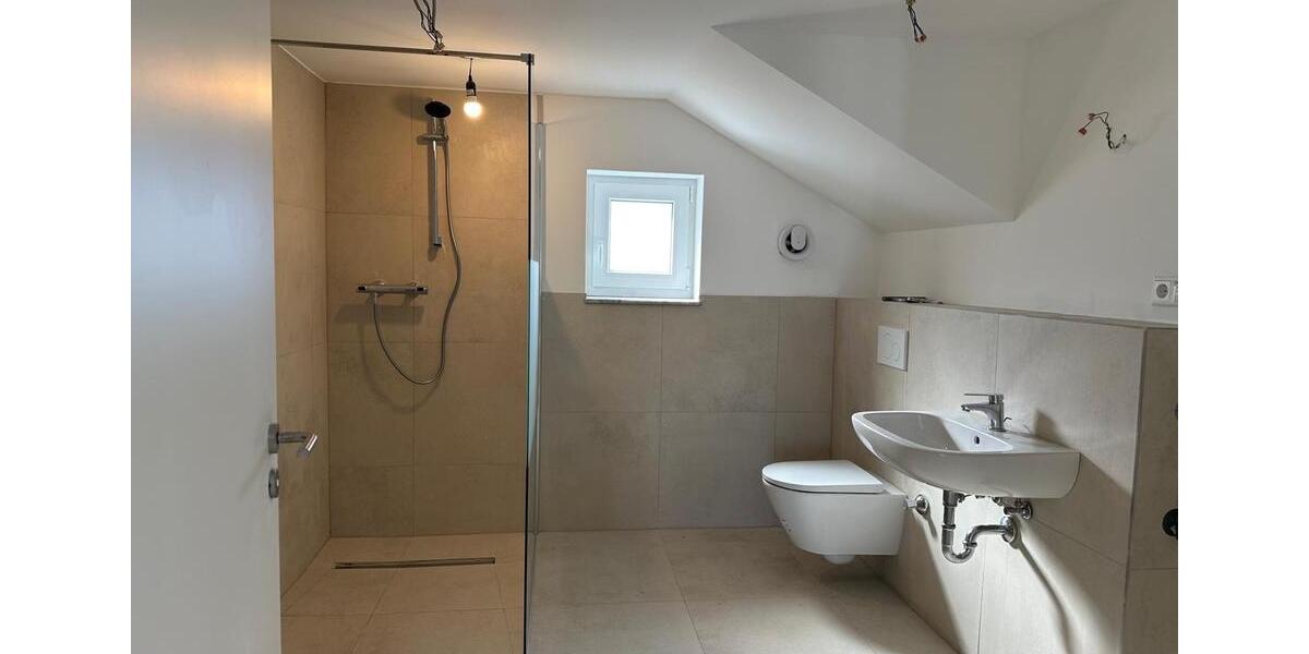 Etagenwohnung Bornheim - 2 Zimmer, 62 m&sup2;, 1.000&euro; | Angebot:25935345