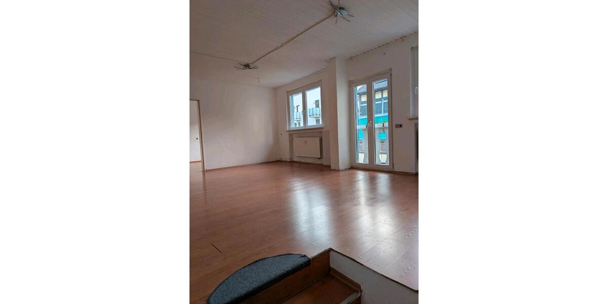 Etagenwohnung Bergheim - 2 Zimmer, 80 m&sup2;, 950&euro; | Angebot:26659126