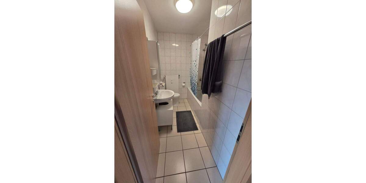 Etagenwohnung Siegburg Dreesch - 3 Zimmer, 67 m&sup2;, 630&euro; | Angebot:25796780