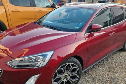 Ford Focus 95.000 km 11.499 &euro; Nörvenich 52388