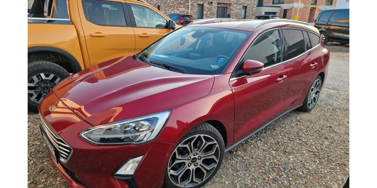 Ford Focus 95.000 km 11.499 &euro; Nörvenich 52388