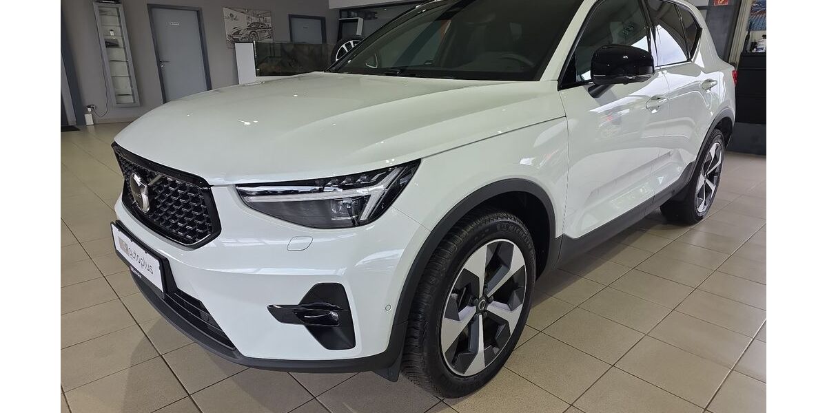 Volvo XC40 9.937 km 32.850 &euro; Bergheim 50126