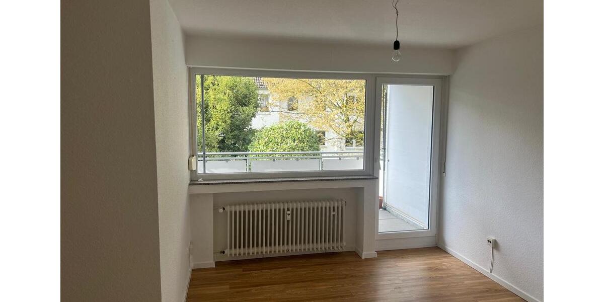 Etagenwohnung Leverkusen Schlebusch - 3 Zimmer, 123 m&sup2;, 1.400&euro; | Angebot:25961268