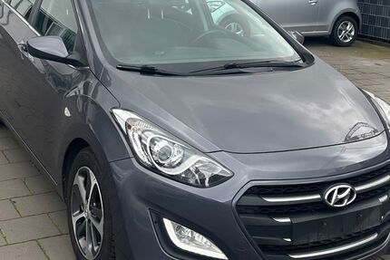 Hyundai i30 223.000 km 4.950 &euro; Bergheim (bei Köln) 50129