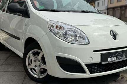 Renault Twingo 148.200 km 3.290 &euro; Siegburg 53721