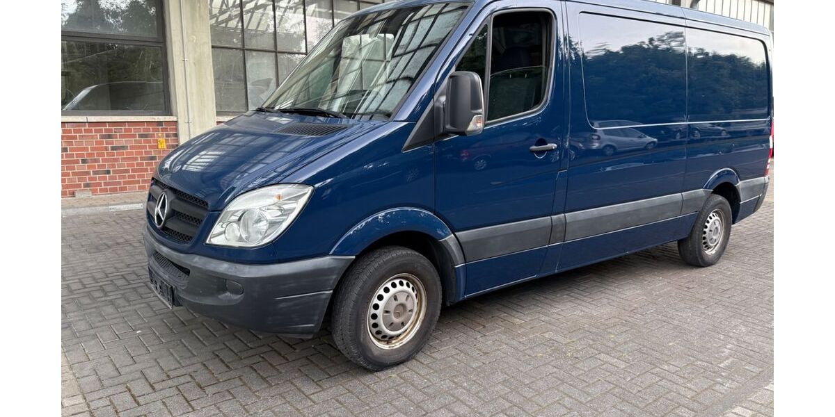 Mercedes-Benz Sprinter 199.800 km 7.299 &euro; Köln 51103