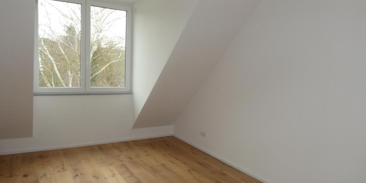 Neue helle Dachgeschoßwohnung mit moderner Heiztechnik im Energiesparhaus Bonn-Endenich - Dachgeschoßwohnung Bonn Dransdorf | Angebot:27302388