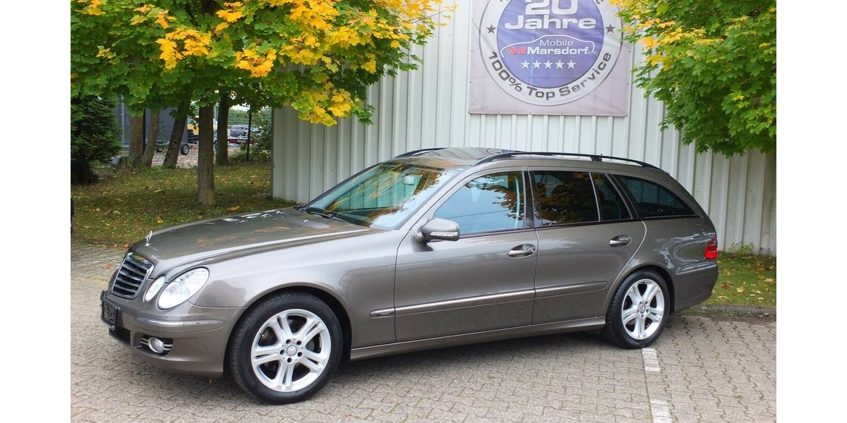 Mercedes-Benz E 230 T AVANTGARDE COMAND EL.DACH/HECKKLAPPE PTS 162.511 km 11.704 &euro; Köln 50858