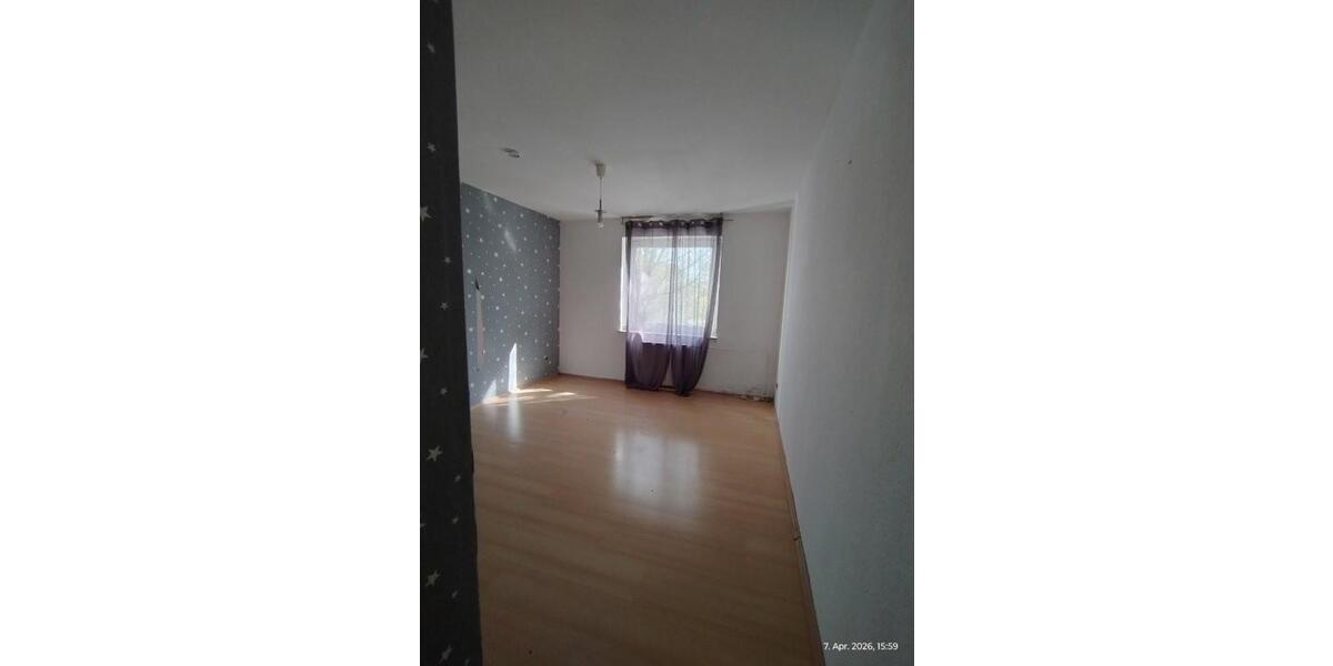 Bezugsfreie 6-Zimmer Wohnung mit Balkon und Gartenmitbenutzung, ruhige und grüne Wohnlage, kleine Eigentümergemeinschaft - Etagenwohnung Köln Porz | Angebot:26084661