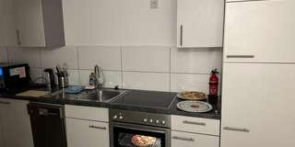 Erdgeschoßwohnung Bonn Friesdorf - 1.5 Zimmer, 38 m&sup2;, 900&euro; | Angebot:25352340