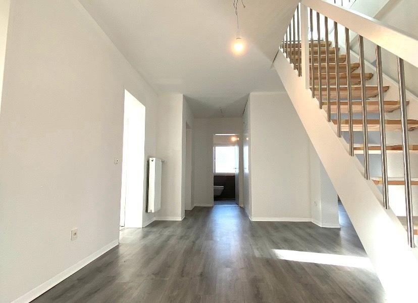 Maisonettenwohnung Troisdorf Altenrath - 4 Zimmer, 128 m&sup2;, 1.700&euro; | Angebot:26048073