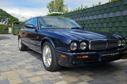 Jaguar XJ 189.000 km 14.800 &euro; BONN 53127
