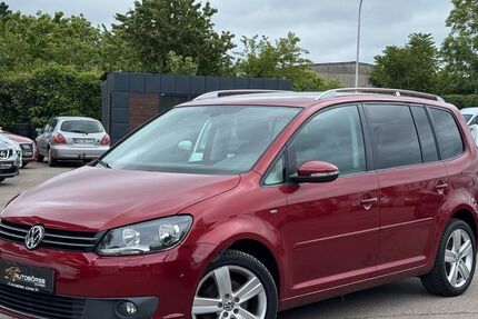 VW Touran 129.389 km 9.999 &euro; Düren 52349