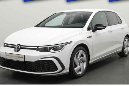 VW Golf 28.582 km 31.680 &euro; Leverkusen 51379