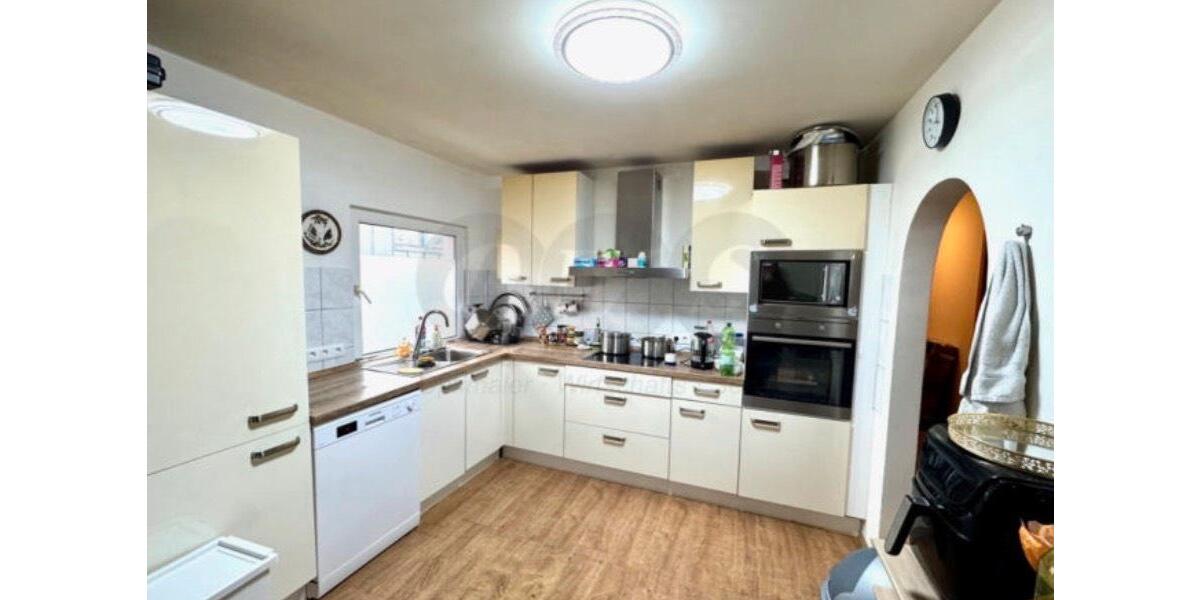 Etagenwohnung Köln Porz - 5 Zimmer, 130 m&sup2;, 270.000&euro; | Angebot:25367710