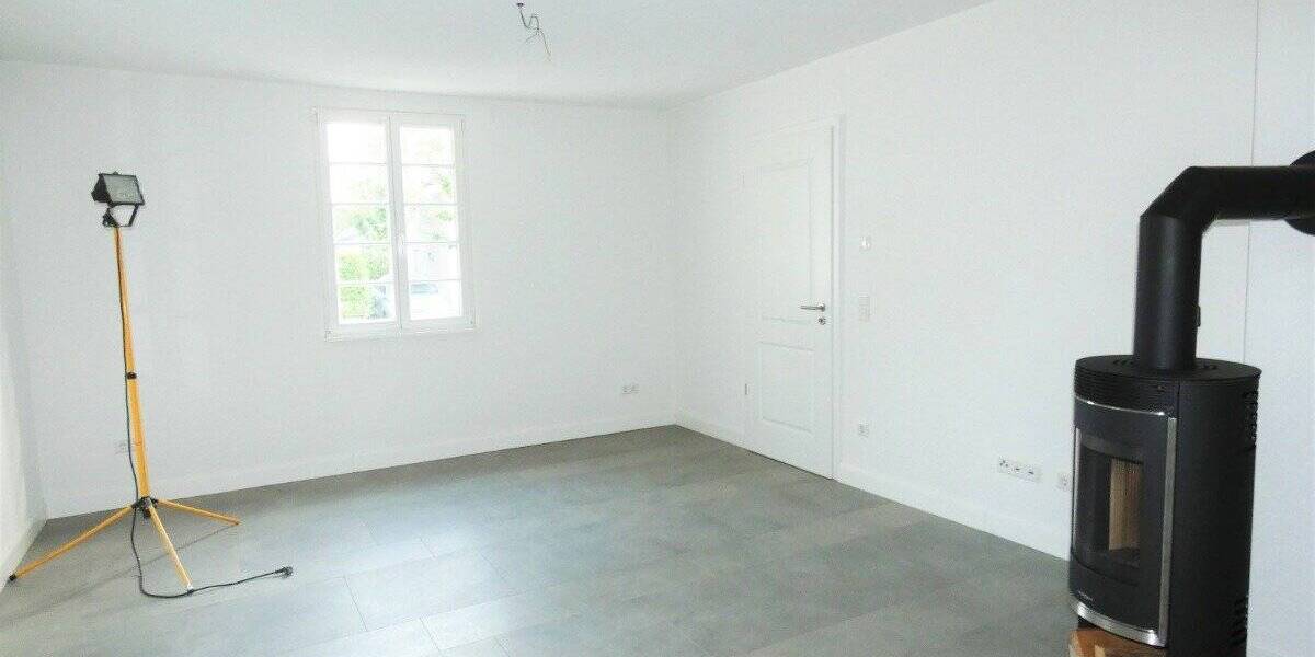 Einfamilienhaus Köln Dünnwald - 6 Zimmer, 240 m&sup2;, 3.500&euro; | Angebot:25728027