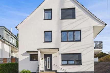 Haus Niederkassel / Rheidt Rheidt - 9 Zimmer, 220 m&sup2;, 748.000&euro; | Angebot:23556643