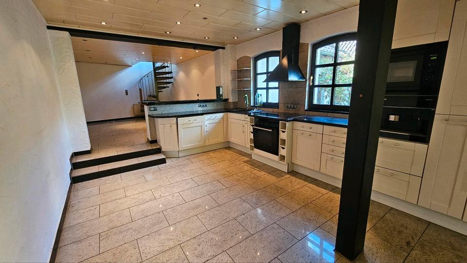 Einfamilienhaus Troisdorf - 8 Zimmer, 230 m&sup2;, 590.000&euro; | Angebot:25861554