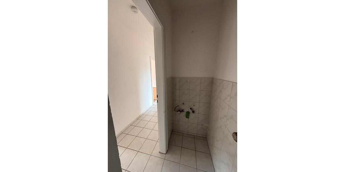 Etagenwohnung Köln Kalk - 4 Zimmer, 95 m&sup2;, 1.720&euro; | Angebot:26041018