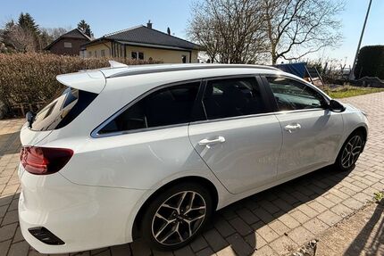 Kia ceed Sportswagon 78.000 km 19.000 &euro; Bad Münstereifel 53902