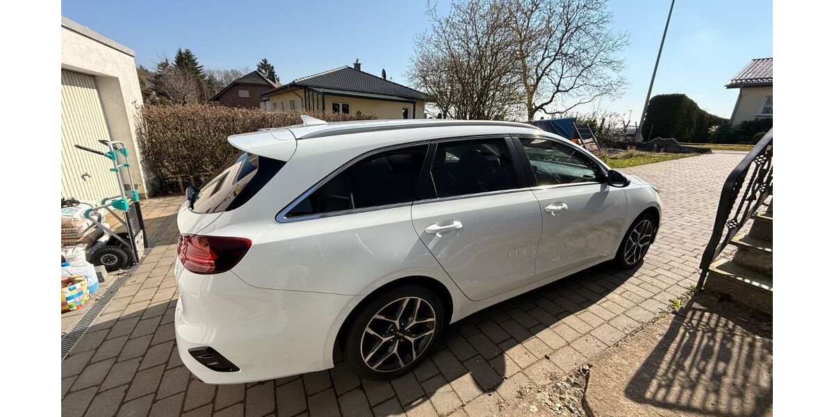 Kia ceed Sportswagon 78.000 km 19.000 &euro; Bad Münstereifel 53902