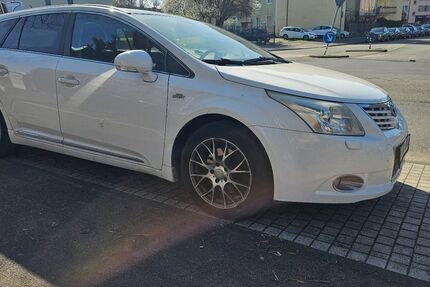 Toyota Avensis 240.000 km 3.900 &euro; Köln 50739
