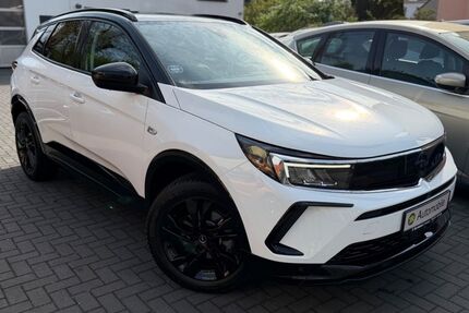 Opel Grandland (X) 3.030 km 22.499 &euro; Troisdorf 53840