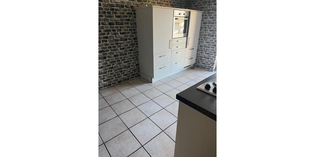 Etagenwohnung Rösrath - 4 Zimmer, 119 m&sup2;, 1.450&euro; | Angebot:25995534